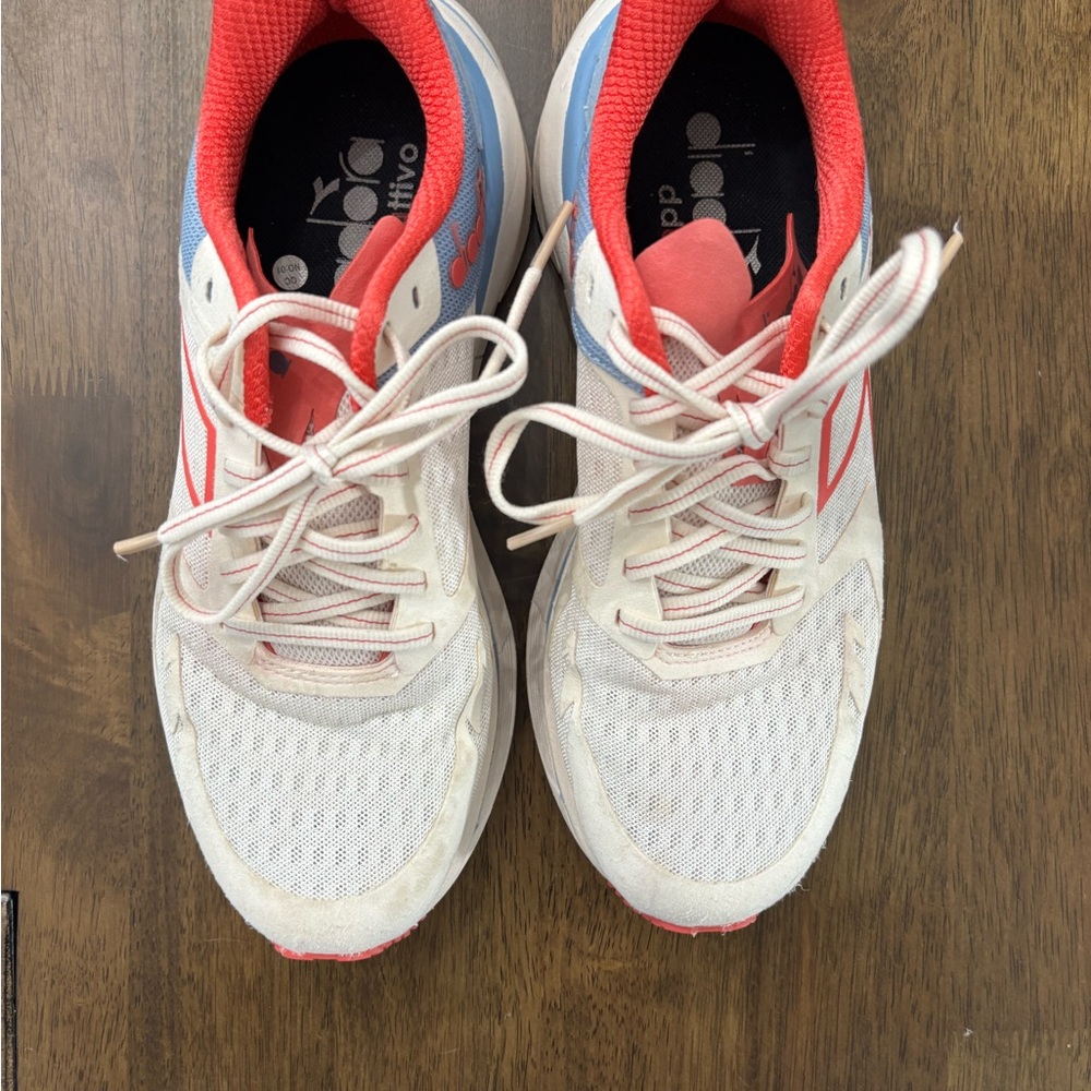 Diadora Red and White Sneakers